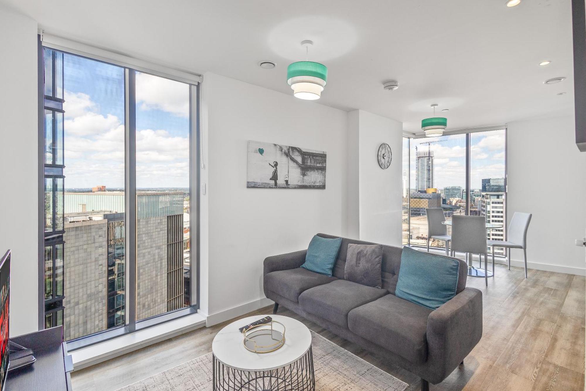 Luxury 2 Bedroom Apartment, On Broad Street! 버밍엄 외부 사진