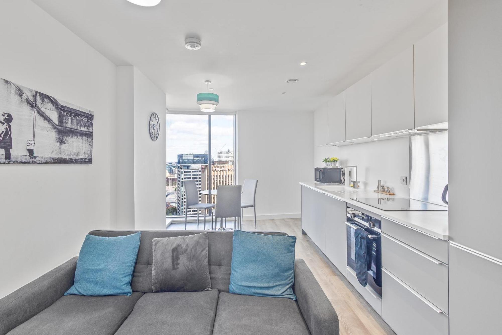 Luxury 2 Bedroom Apartment, On Broad Street! 버밍엄 외부 사진