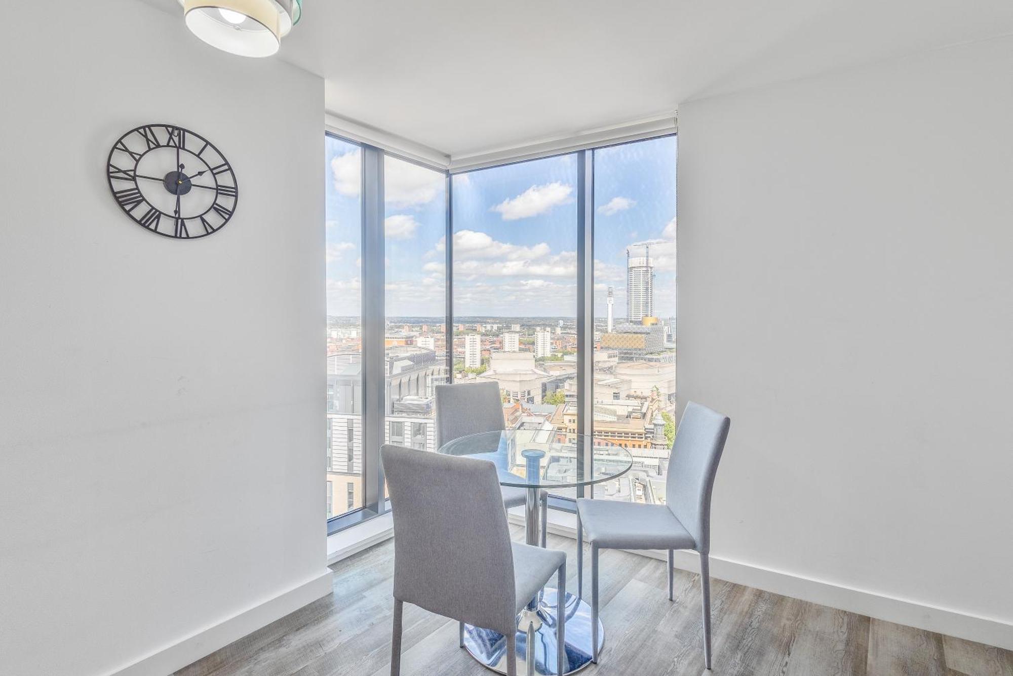 Luxury 2 Bedroom Apartment, On Broad Street! 버밍엄 외부 사진