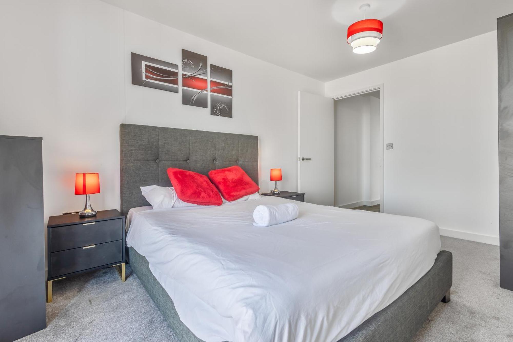 Luxury 2 Bedroom Apartment, On Broad Street! 버밍엄 외부 사진